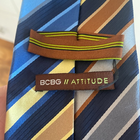 BCBG Attitude Necktie - Picture 3 of 3